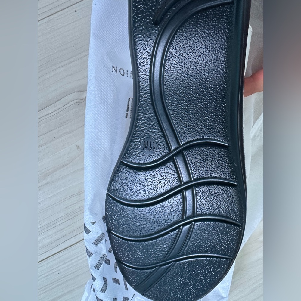 IDIFU sandals